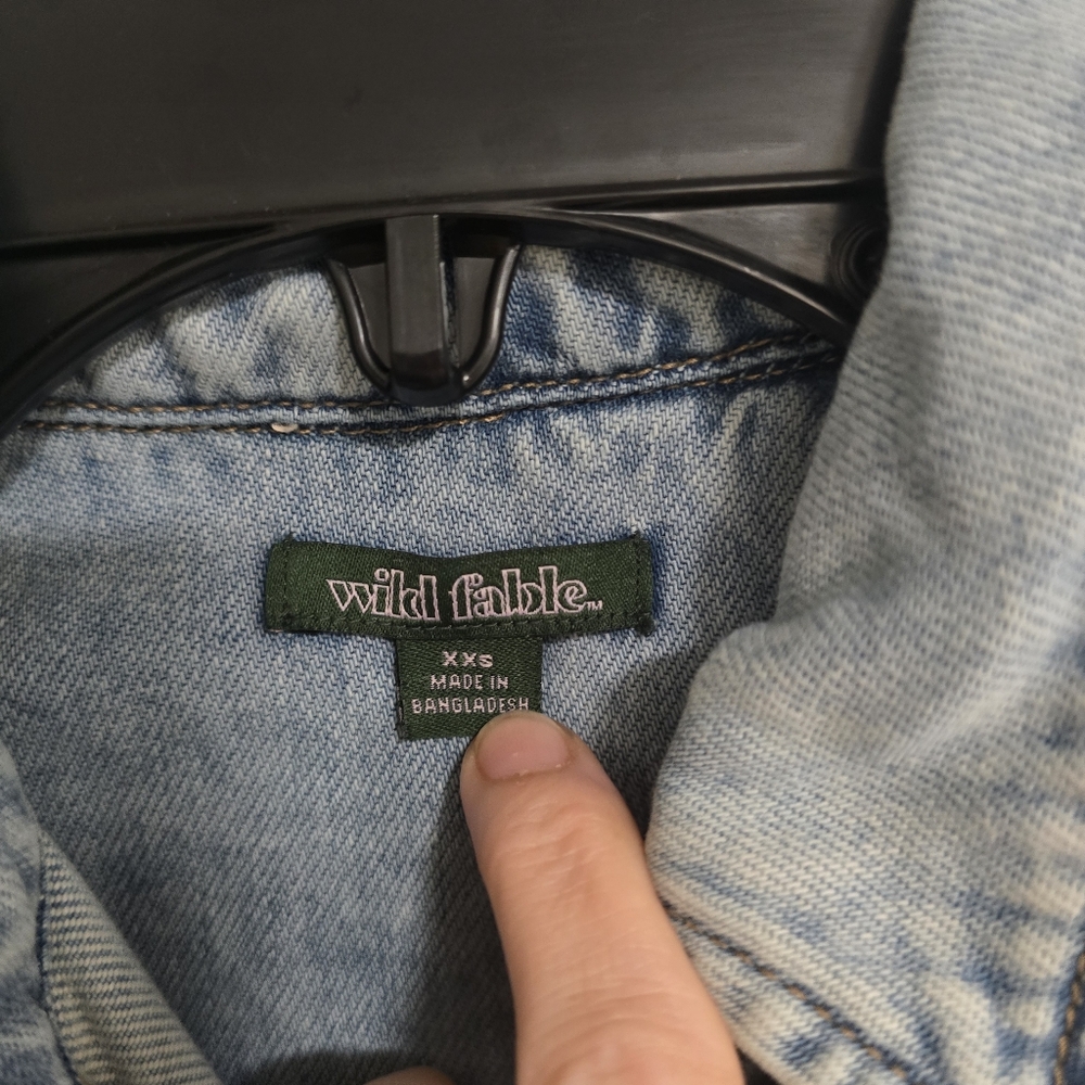 🌟7/25$ WILD FABLE Denim Perl Snap Jacket - Picture 3 of 8